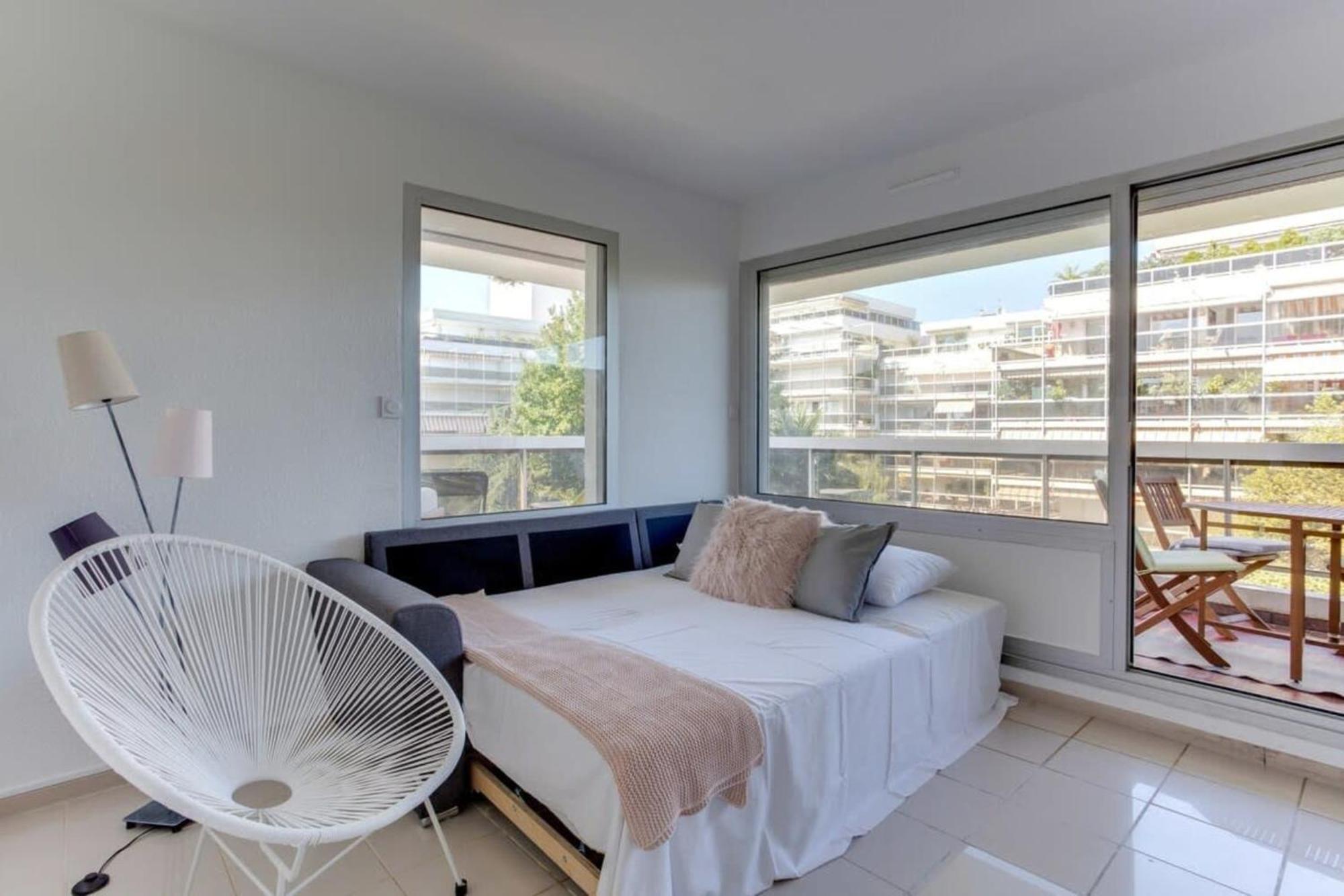 Olympe Furnished Apartamento *