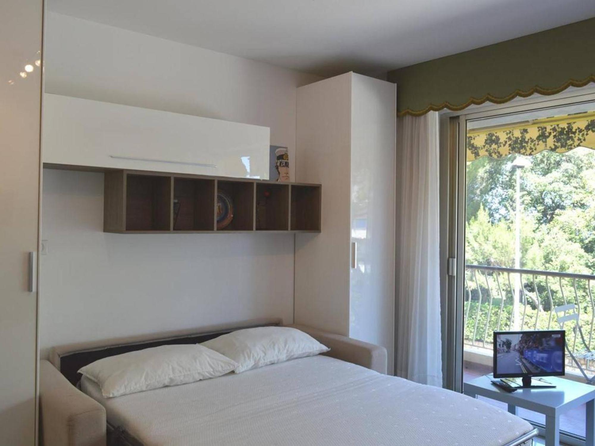Studio Lumineux 4 Pers, Proche Plage, Terrasse, Parking, Wifi - Fr-1-252-71 Antibes