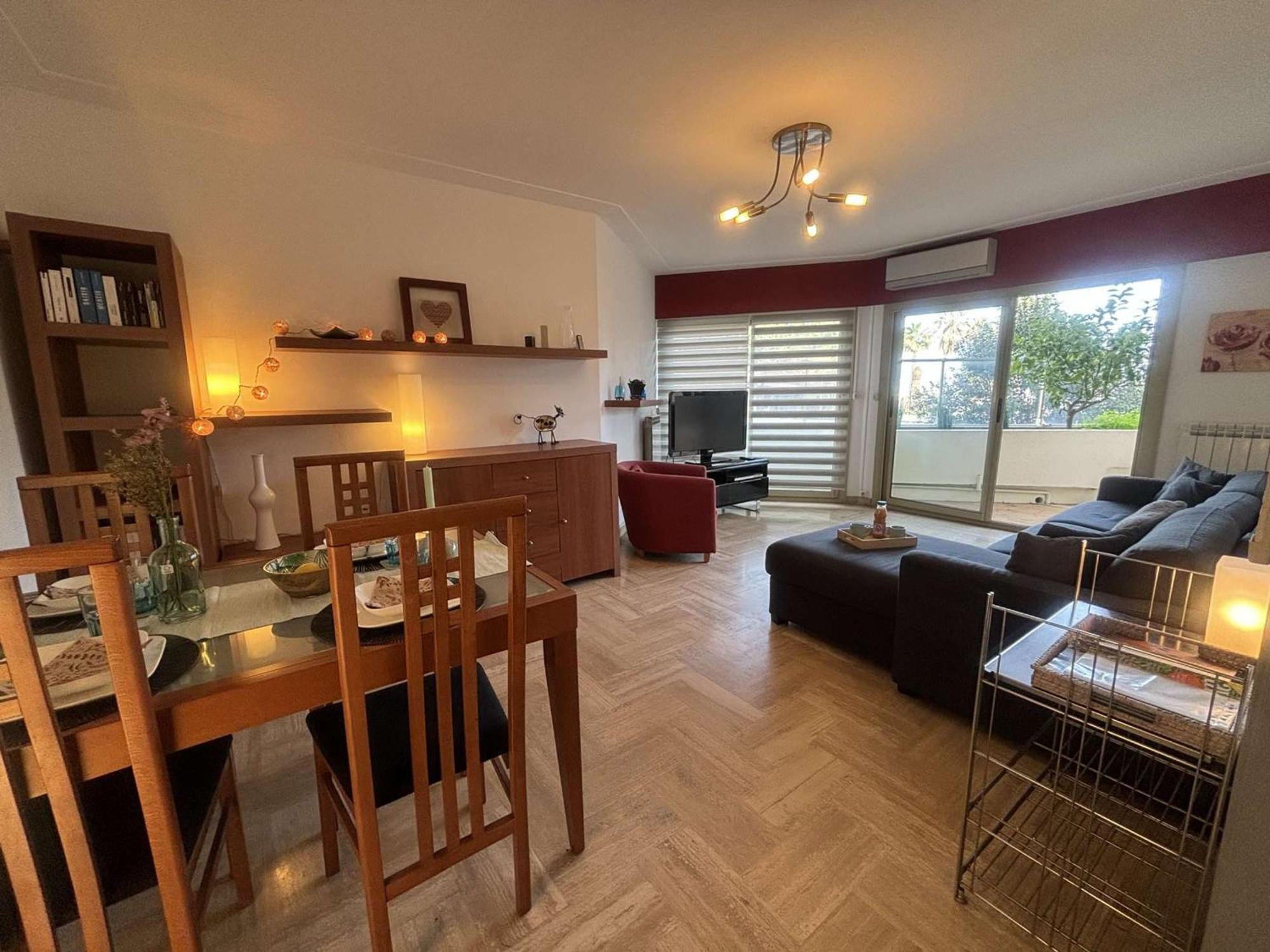 T2 Avec Terrasse, Climatise, Centre-ville Antibes, Proche Et Commerces - Fr-1-252-177 Antibes