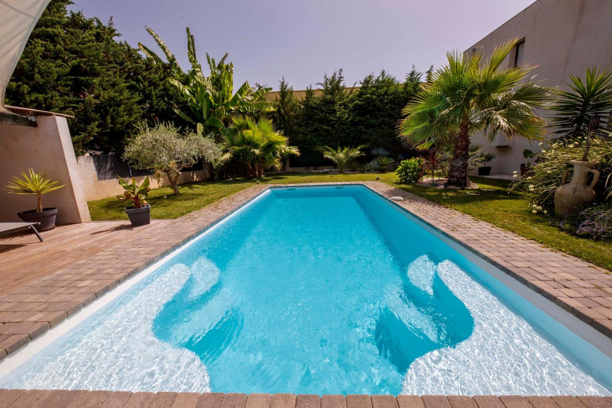 Escapade Ensoleillee Avec Piscine Et Jacuzzi - Mathis Cote D'azur Villa *