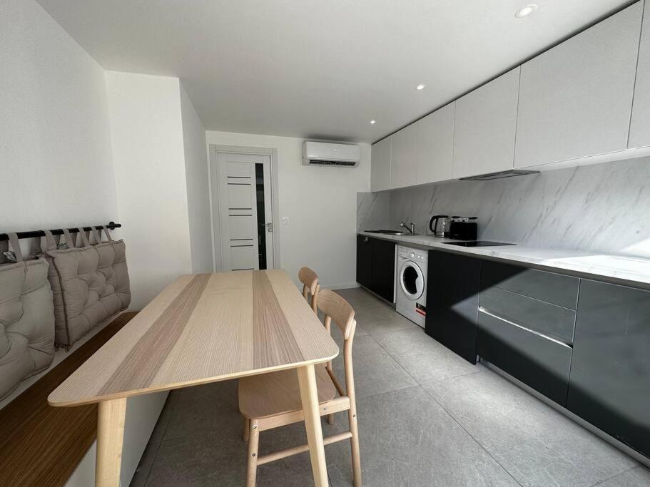 Appartement Tres Bel Appartement, Moderne, Grande Terrasse Antibes