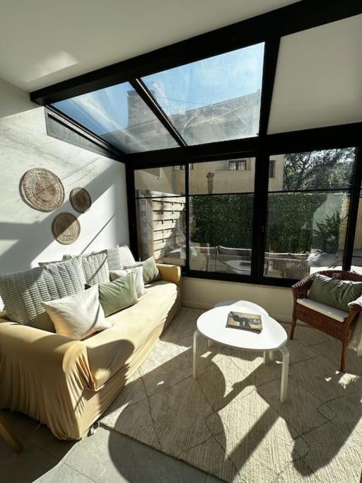 Tres Bel Appartement, Moderne, Grande Terrasse Antibes
