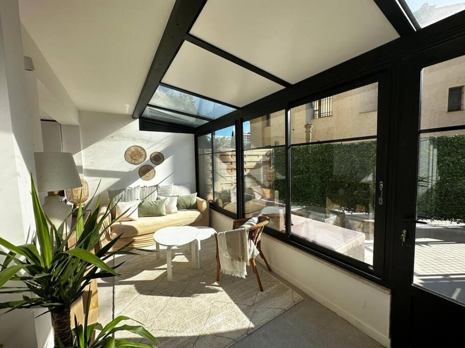 Tres Bel Appartement, Moderne, Grande Terrasse