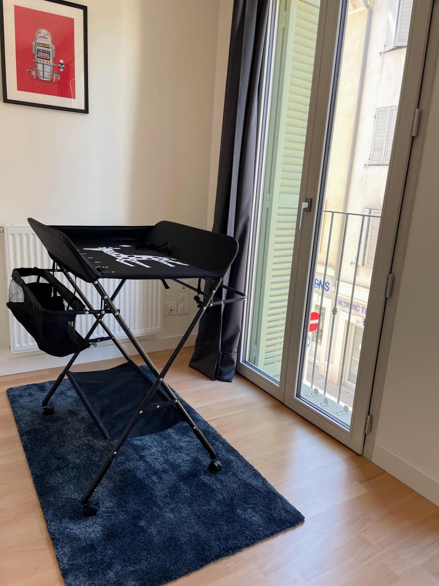 Vieil 82 M2 With Secured Private Parking 3 *
