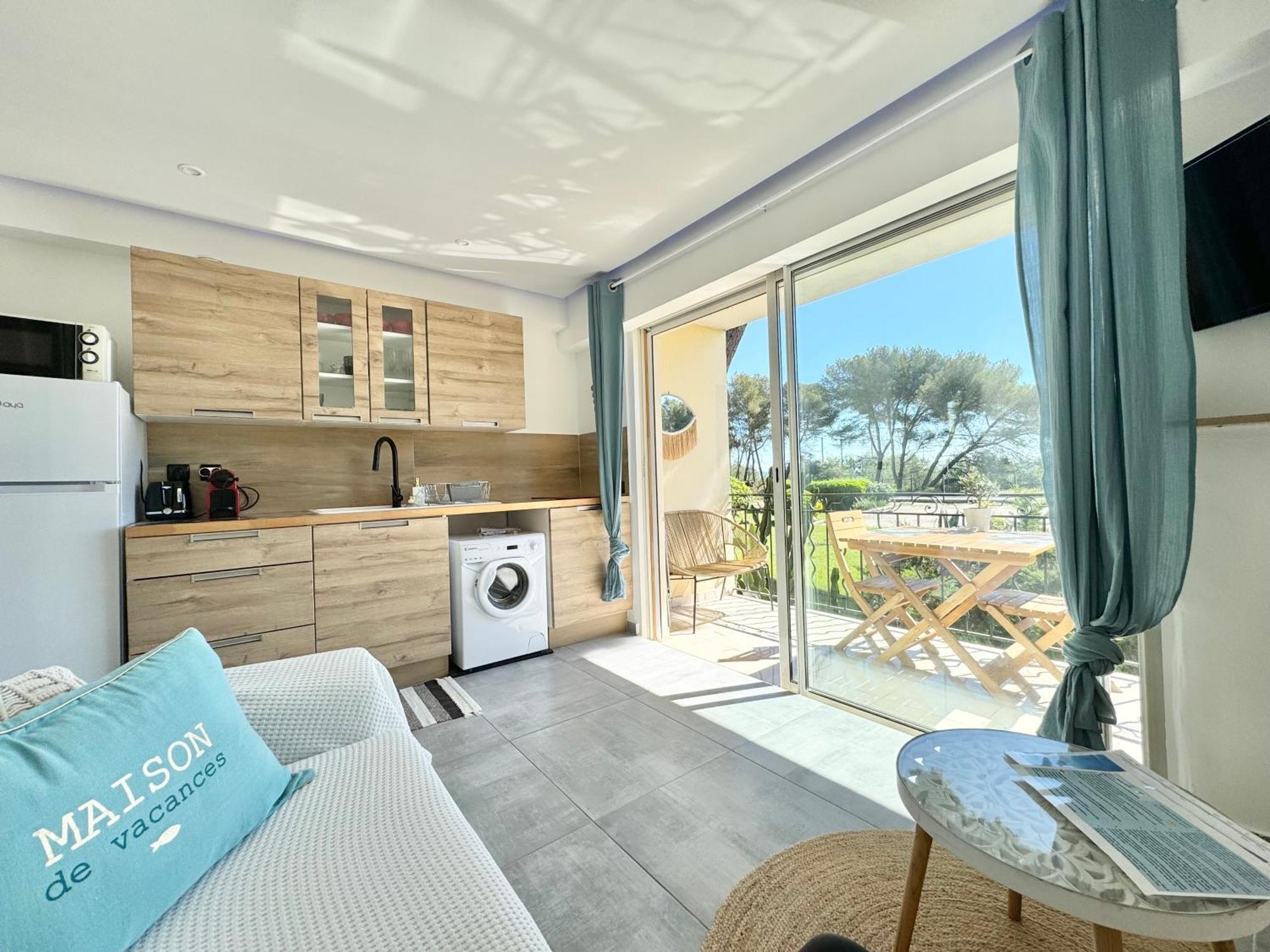 Le Cocon Marin , Vue , Clim , Parking , Piscine Apartment