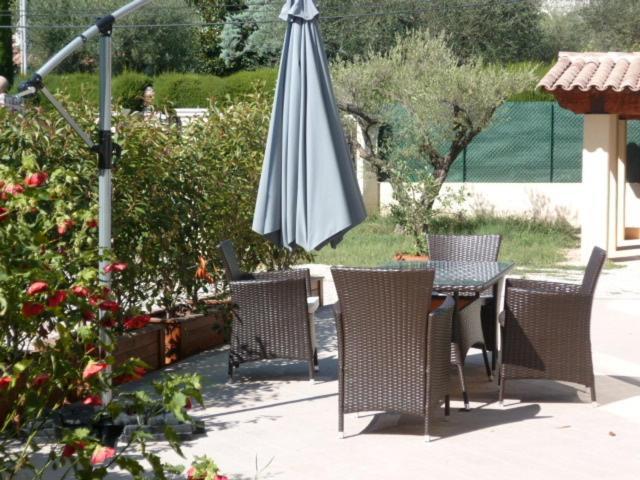 Couette-café D'hôtes La Bastide Des Eucalyptus Antibes