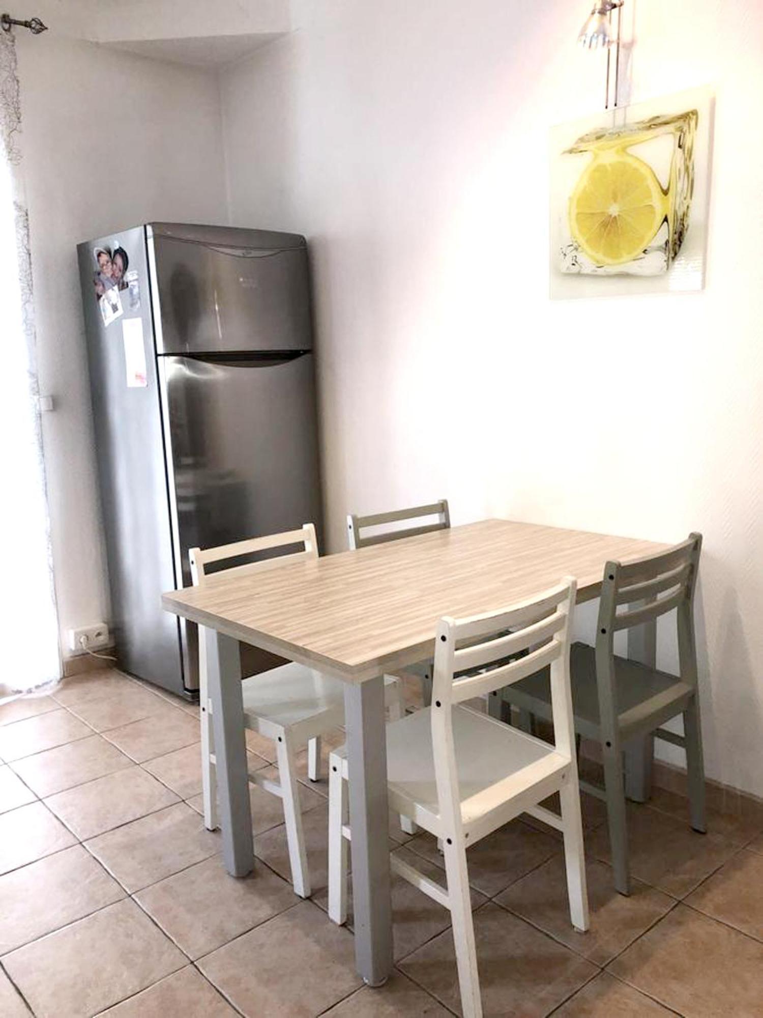 Moderne A Avec Jardin Et Terrasse Antibes