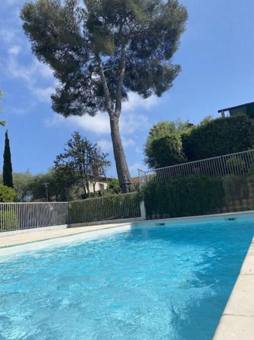 Apartment Des Oliviers : 4 Prs, Piscine, Parking