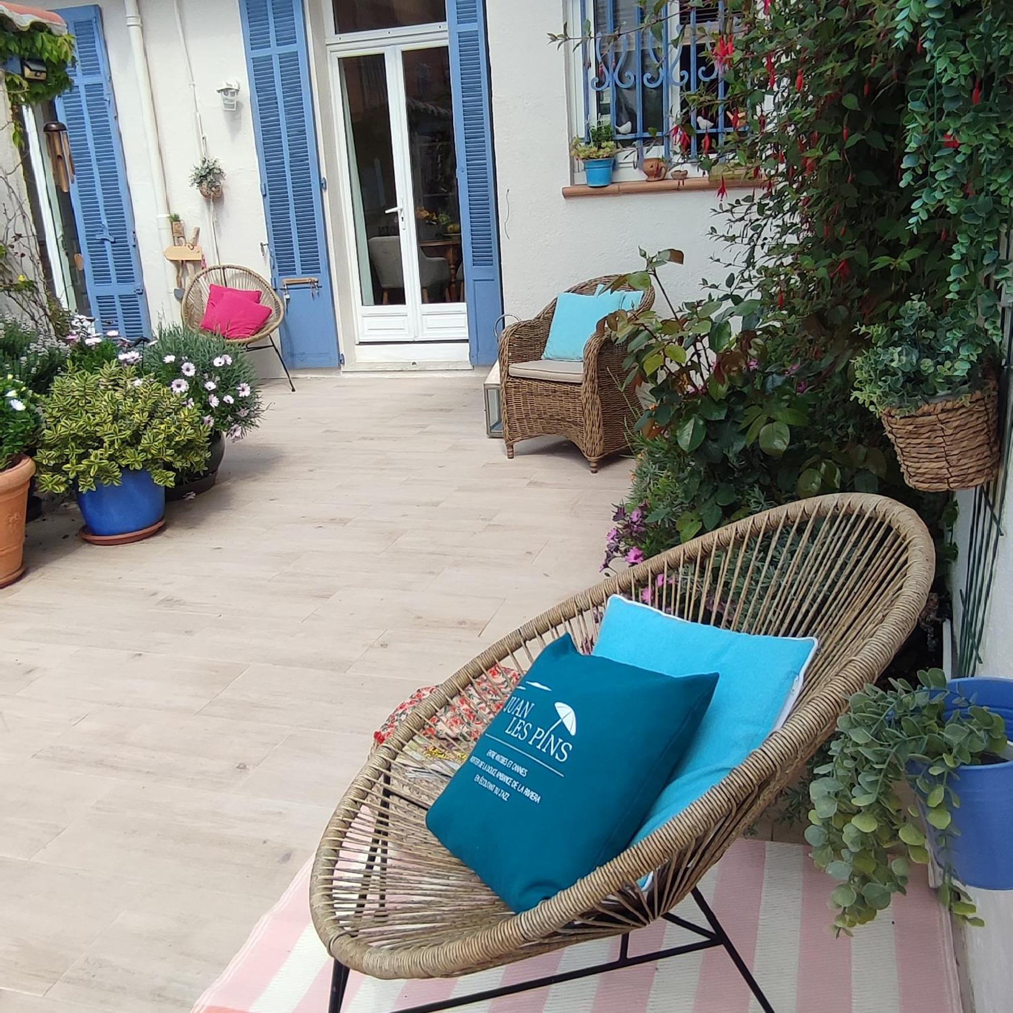 Apartment Juan Les Pins Plages Clim Wifi Maison Entiere Antibes