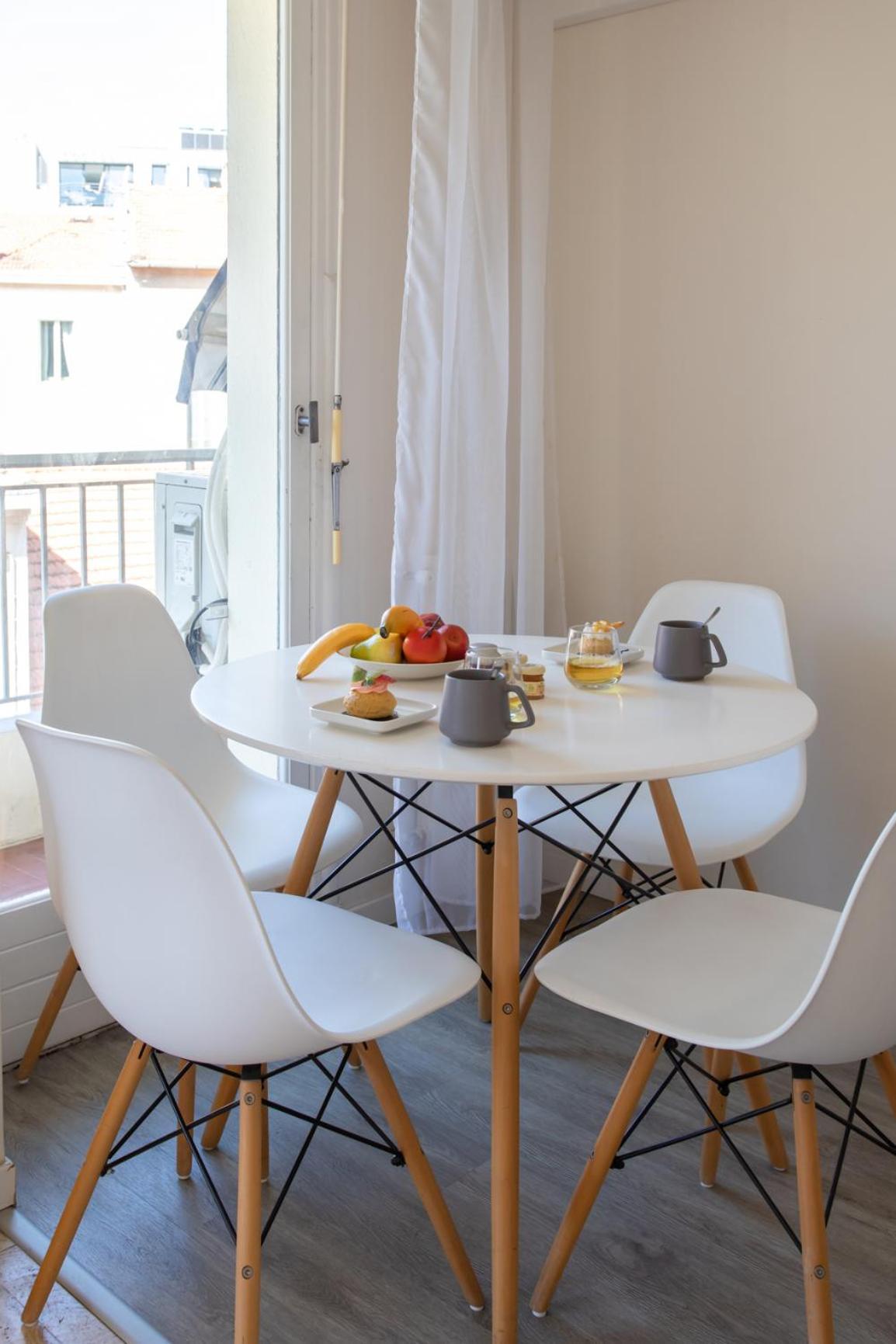 5min Train Station & Sea - Ac & Balcony * Antibes