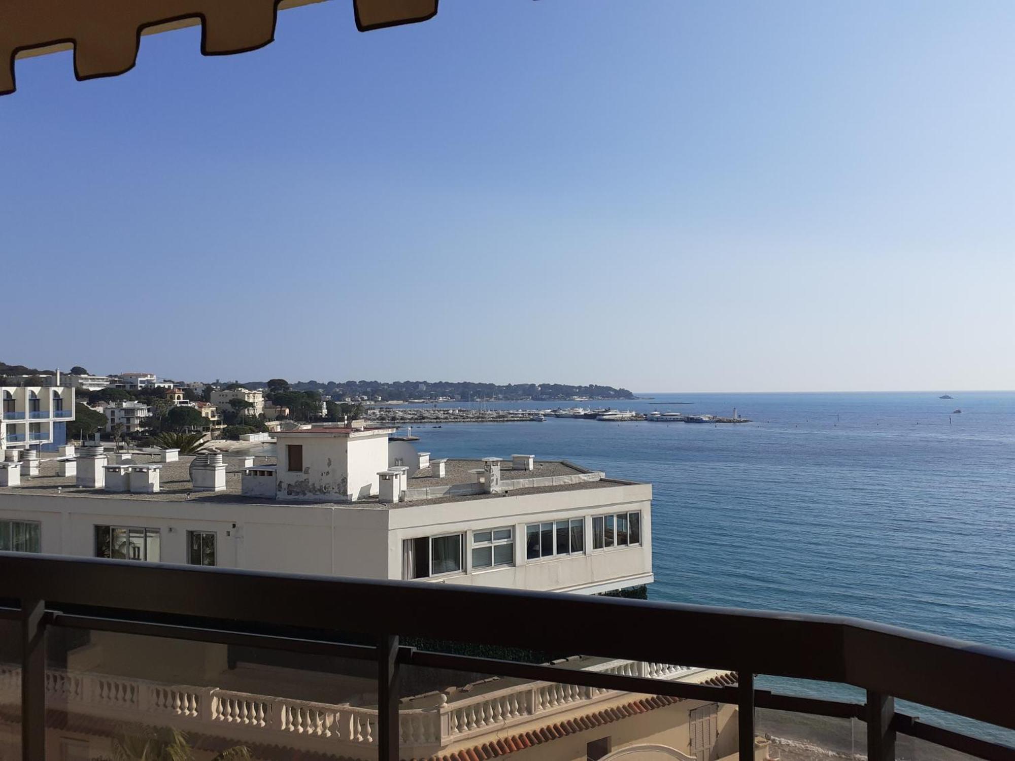 Bel Appartement, Sublime Vue Mer, 2 Terrasses Antibes