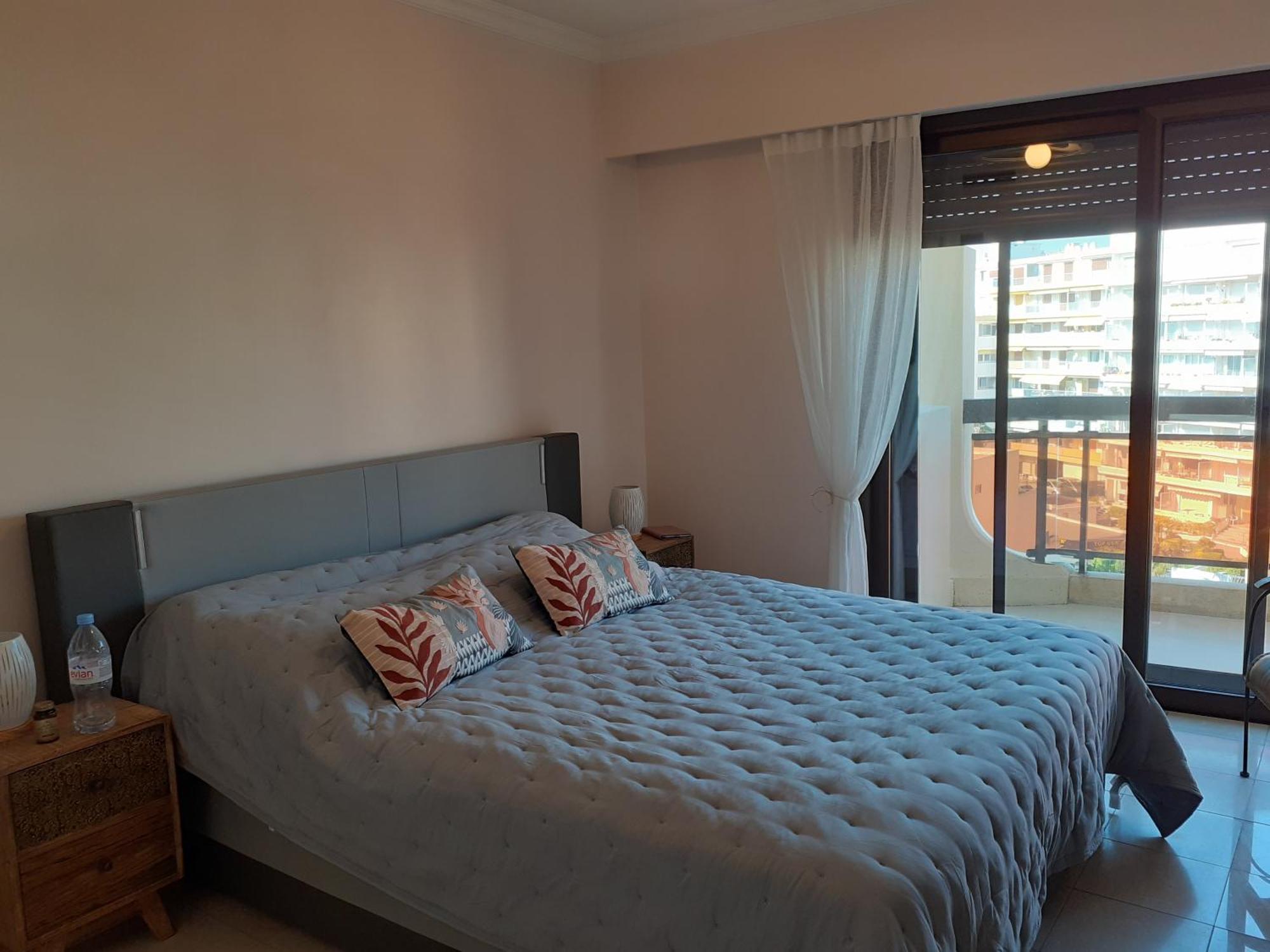 Bel Appartement, Sublime Vue Mer, 2 Terrasses Appartement Antibes