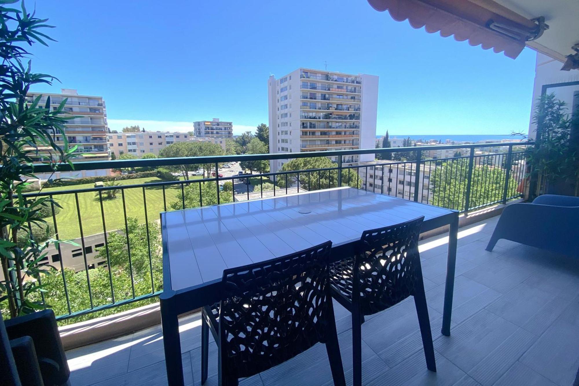 Delmas 2 - Vue Mer T2 Elegant Calme Et Climatise Antibes