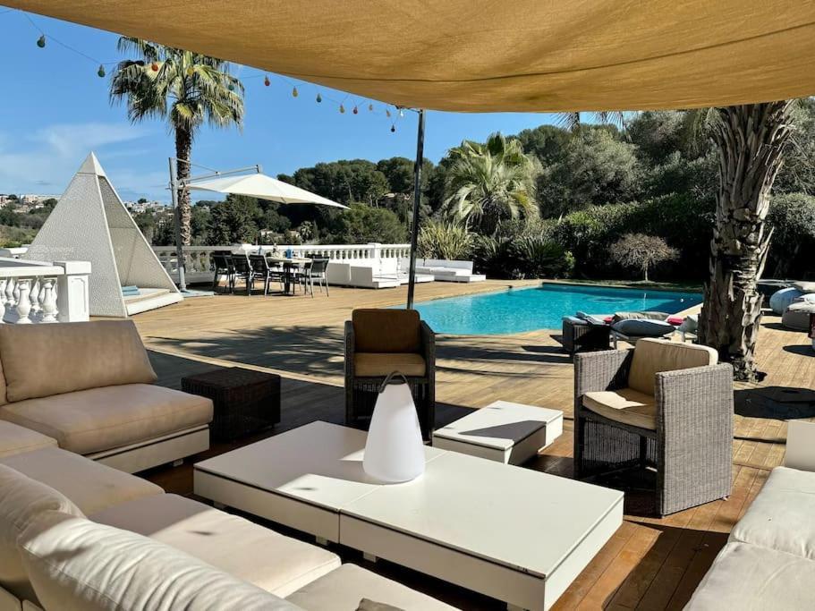 Superbe A Avec Piscine Dans Un Quartier Calme Villa Antibes