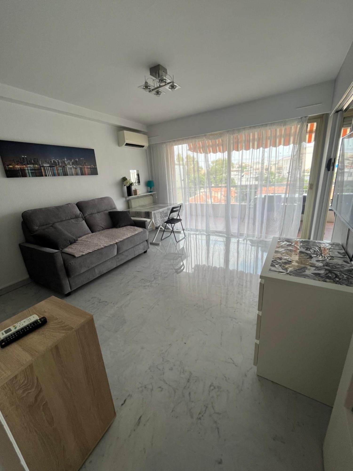 Juan Les Pins T1 Bis 503 Apartment
