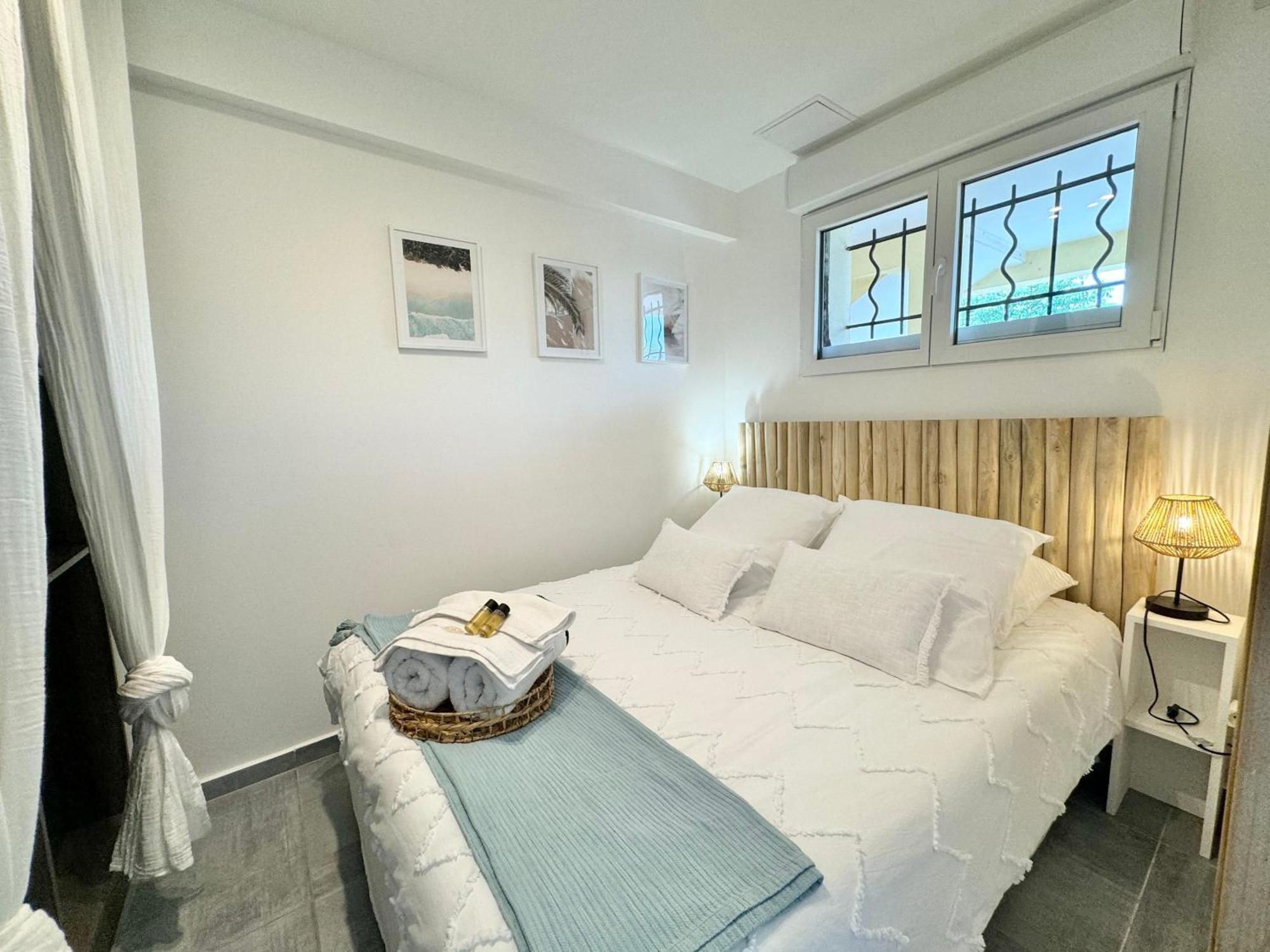 Apartment Le Cocon Marin , Vue , Clim , Parking , Piscine Antibes