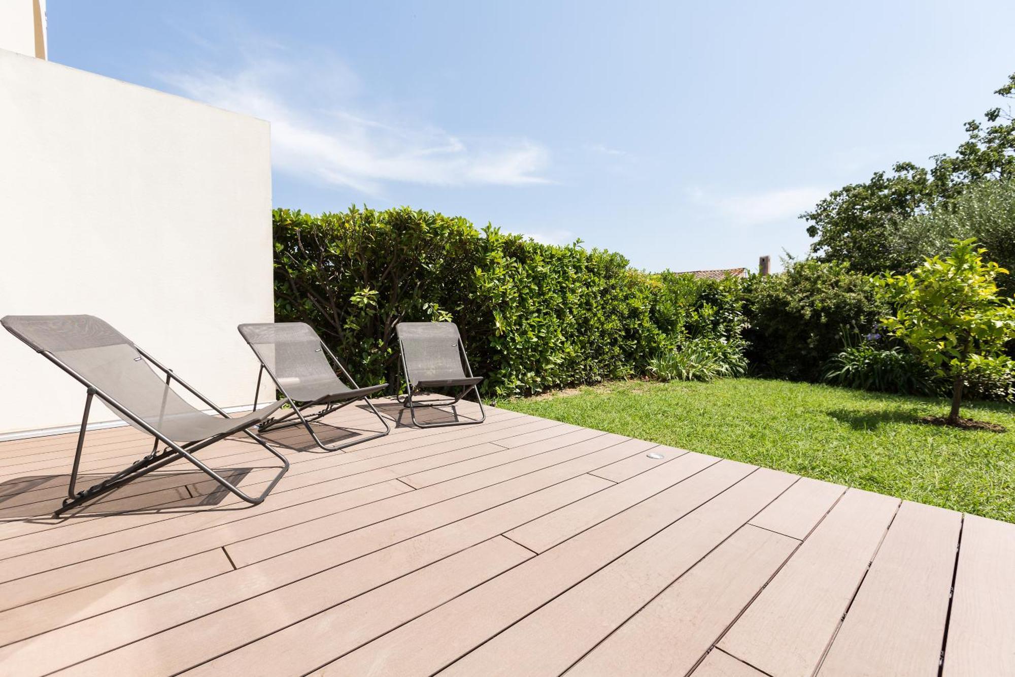 Rez De Jardin, Grande Terrasse Dans Avec Piscine Appartement
