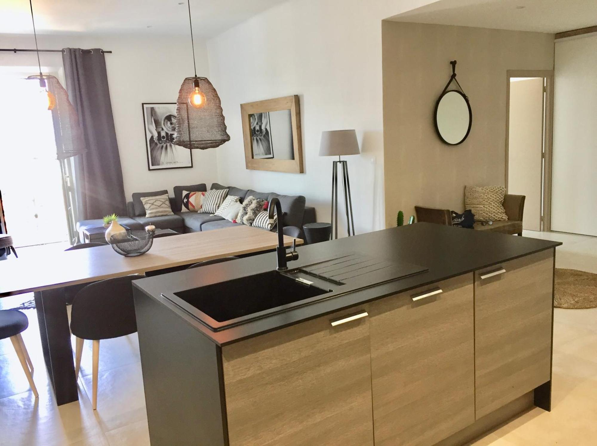 Luxueux Appt Vieil Port Equipe Pour 8 Antibes