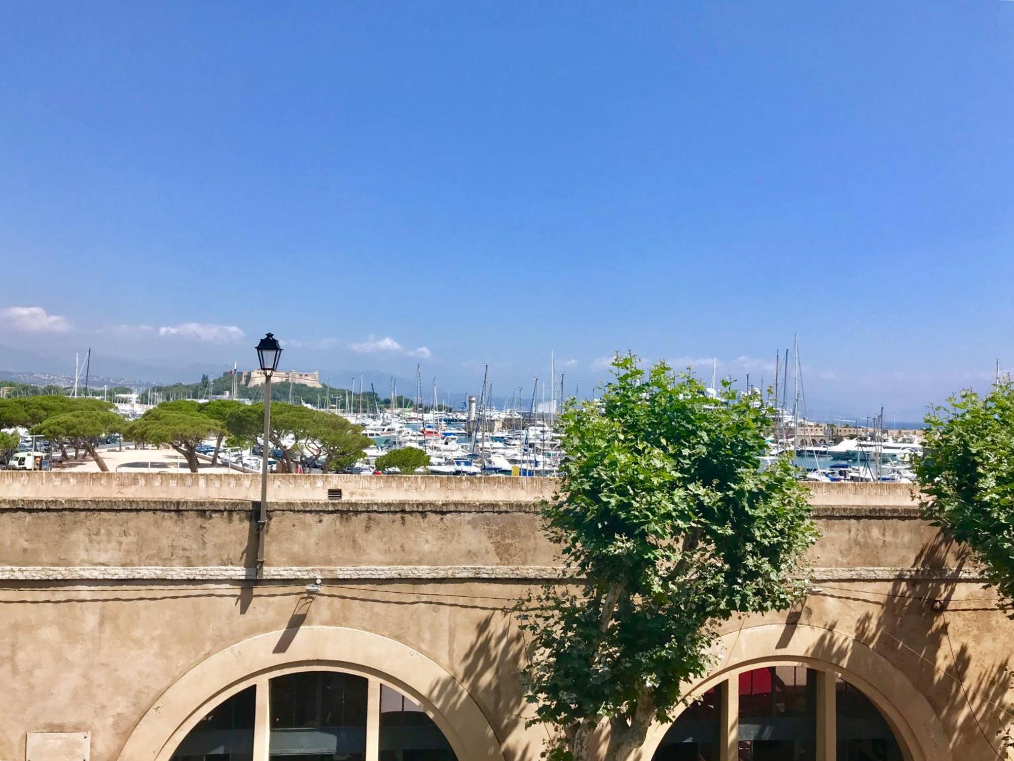 Luxueux Appt Vieil Port Equipe Pour 8 Apartment