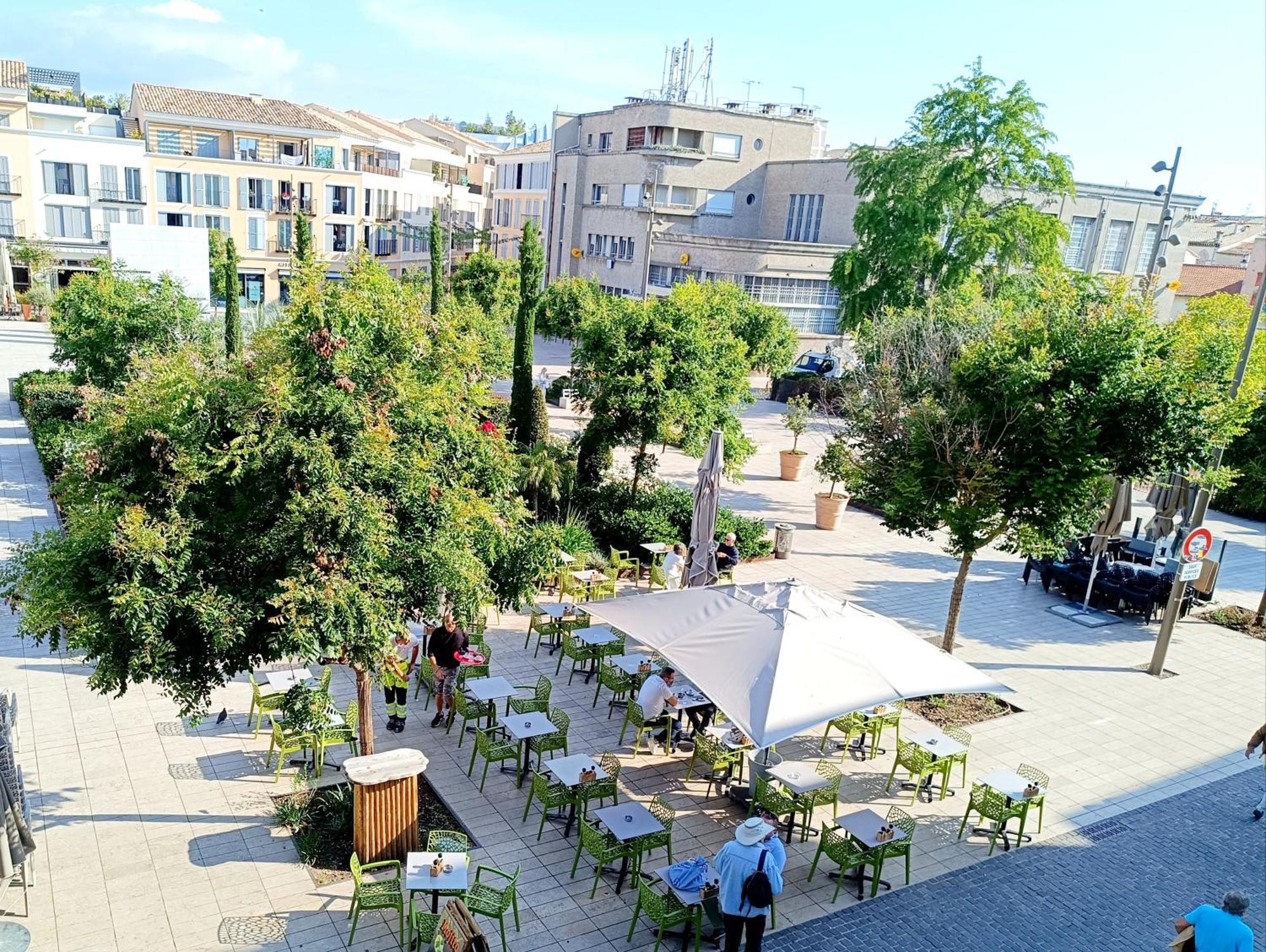 Deux Pieces Renove Climatise Coeur Du Vieil Apartamento