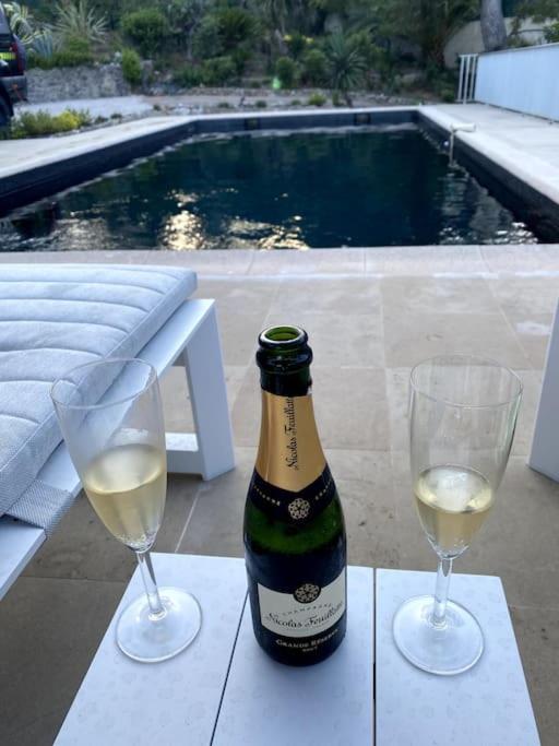 Cap D Contemporaine Pied Dans L Eau Villa Antibes