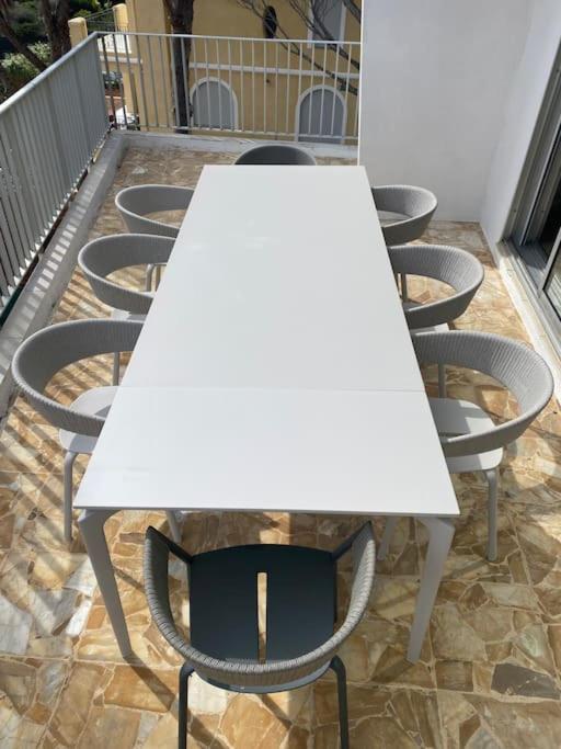 Cap D Contemporaine Pied Dans L Eau Villa