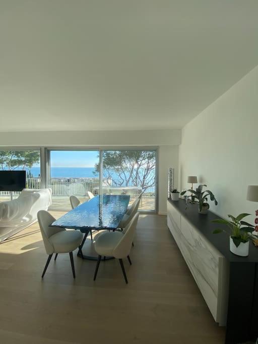 Villa Cap D Contemporaine Pied Dans L Eau *