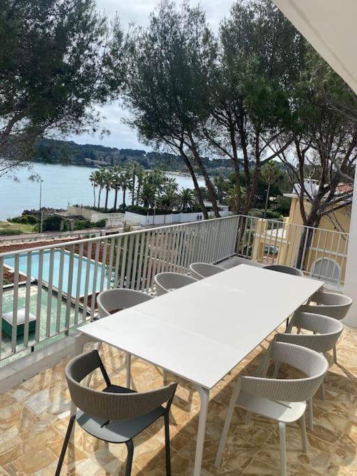 Cap D Contemporaine Pied Dans L Eau * Antibes