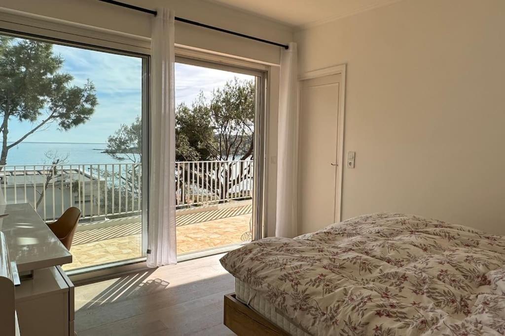 Cap D Contemporaine Pied Dans L Eau Villa *