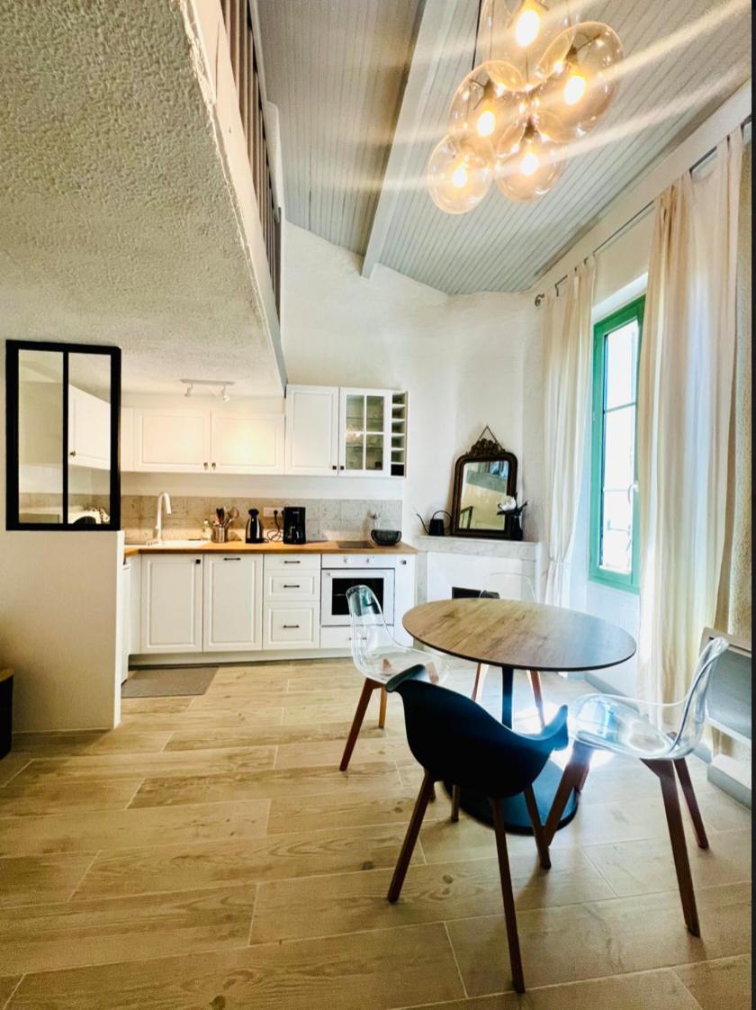 Renovated 2 Bedroom Duplex In The Center Of Antibes