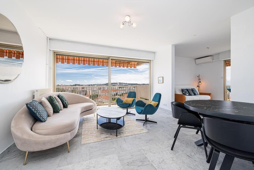 Appartement Elegant 2 Bed With Pool In Juan Les Pins