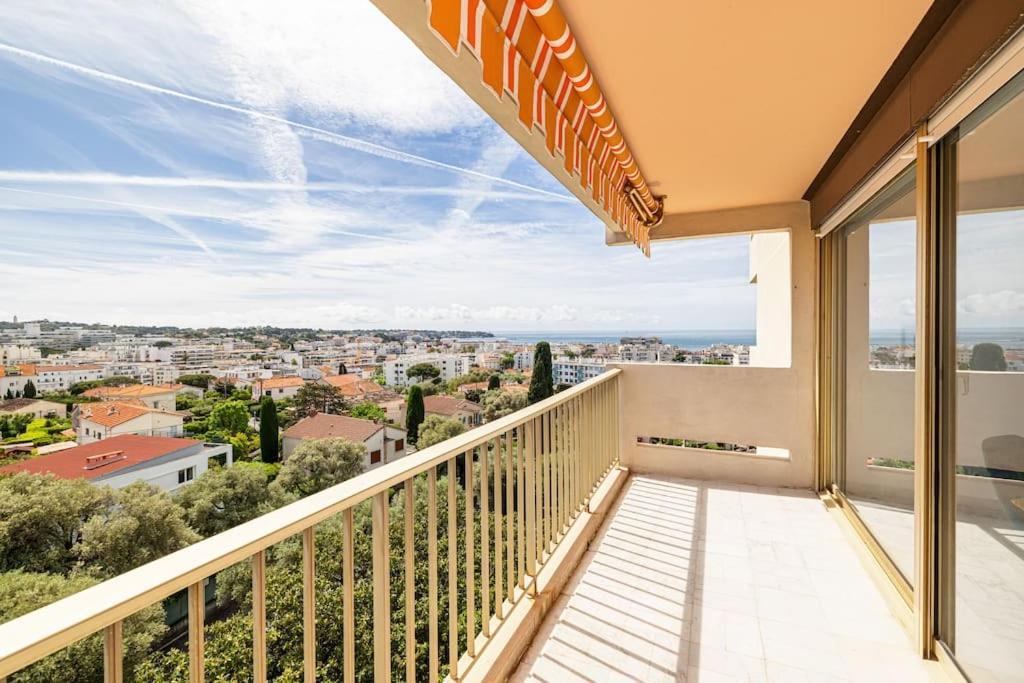 Elegant 2 Bed With Pool In Juan Les Pins Appartement Antibes