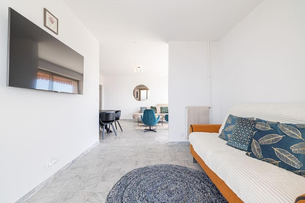 Elegant 2 Bed With Pool In Juan Les Pins Appartement *