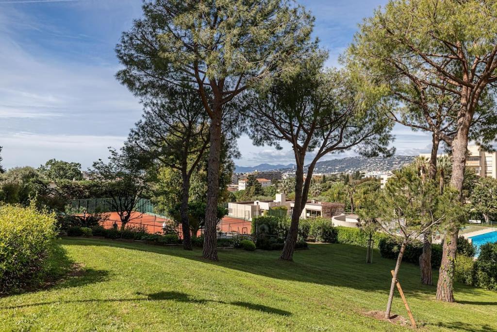 Elegant 2 Bed With Pool In Juan Les Pins Appartement Antibes