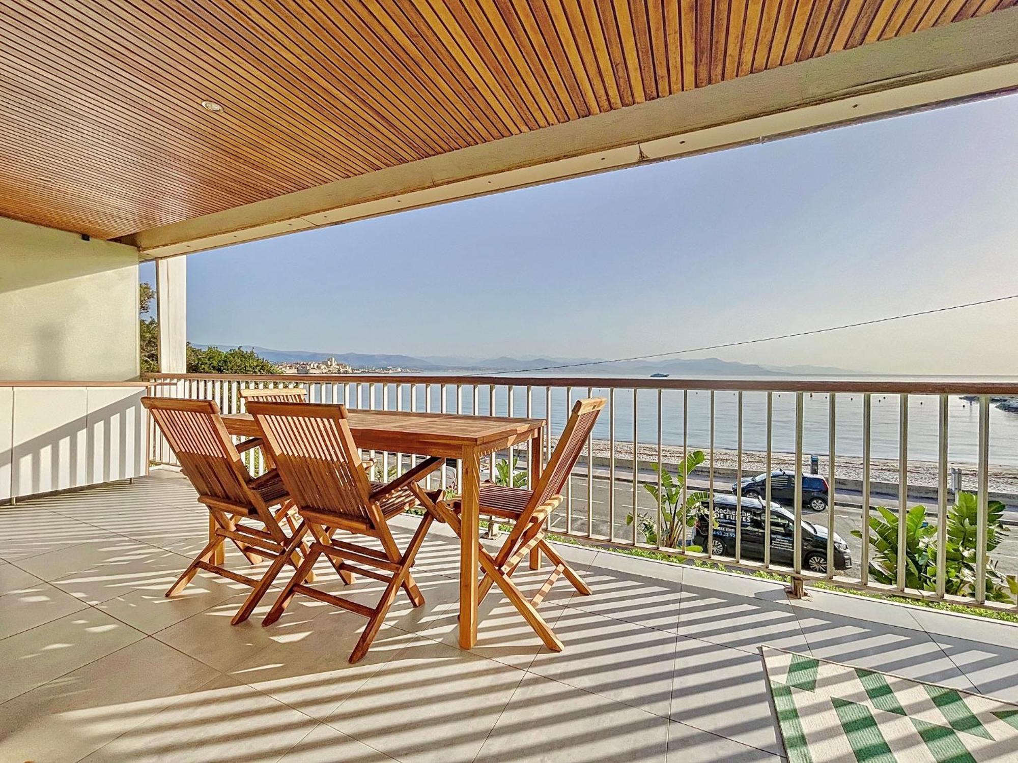 Apartamento Climatise Face A Antibes, 3 Couchages, Parking, Proche Plages Et Commerces - Fr-1-789-3