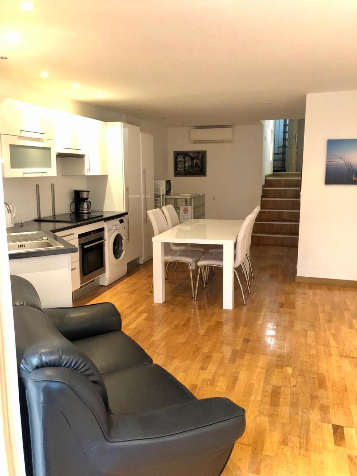 Apartment Maison De Village Au Coeur Du Vieil Antibes. Antibes