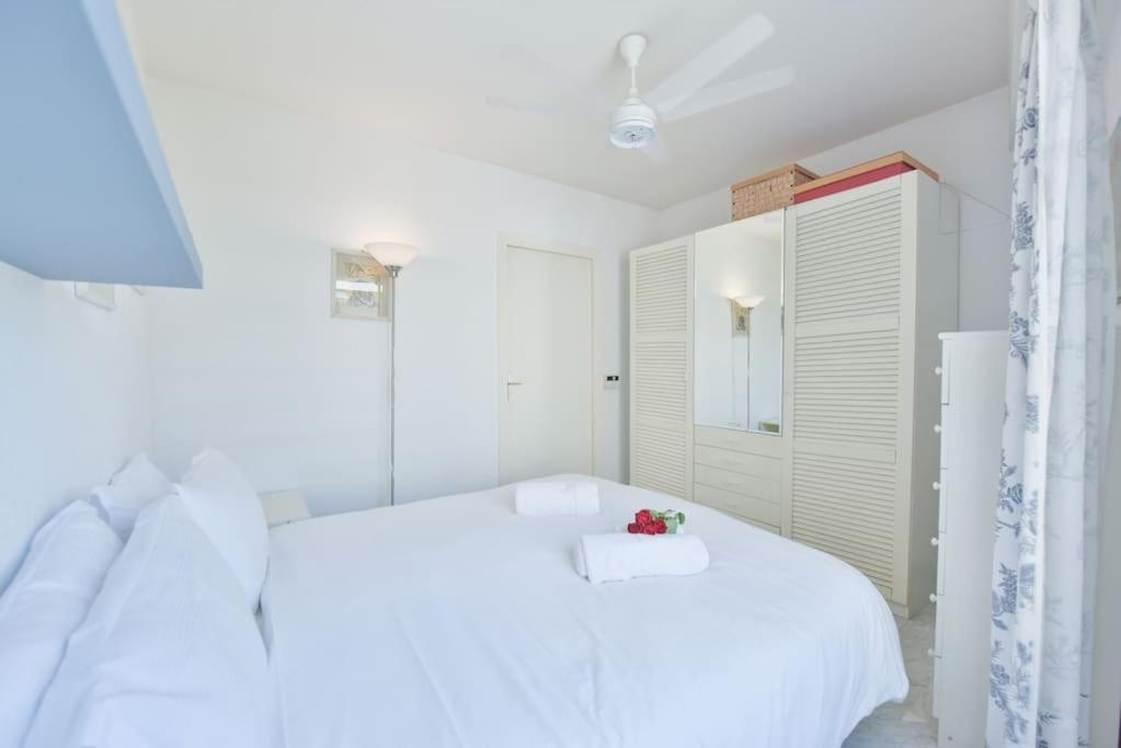Palm Royal - For 4 With Balcony - 5 Minutes From The *