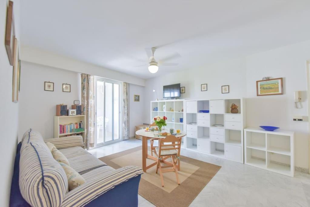 Appartement Palm Royal - For 4 With Balcony - 5 Minutes From The