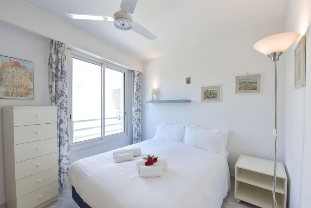 Palm Royal - For 4 With Balcony - 5 Minutes From The *