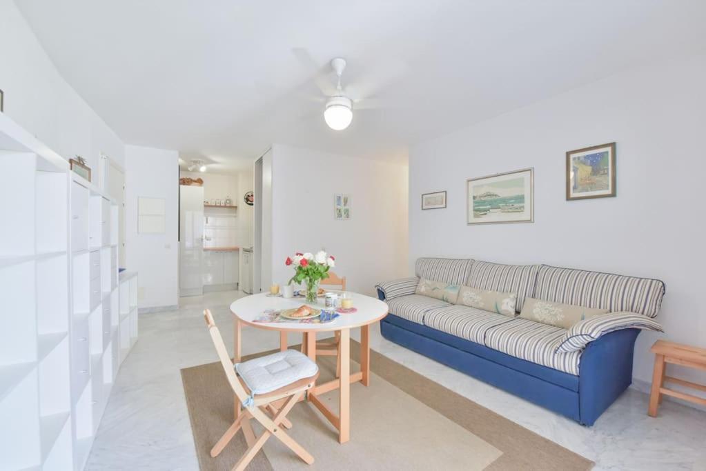 Palm Royal - For 4 With Balcony - 5 Minutes From The Appartement