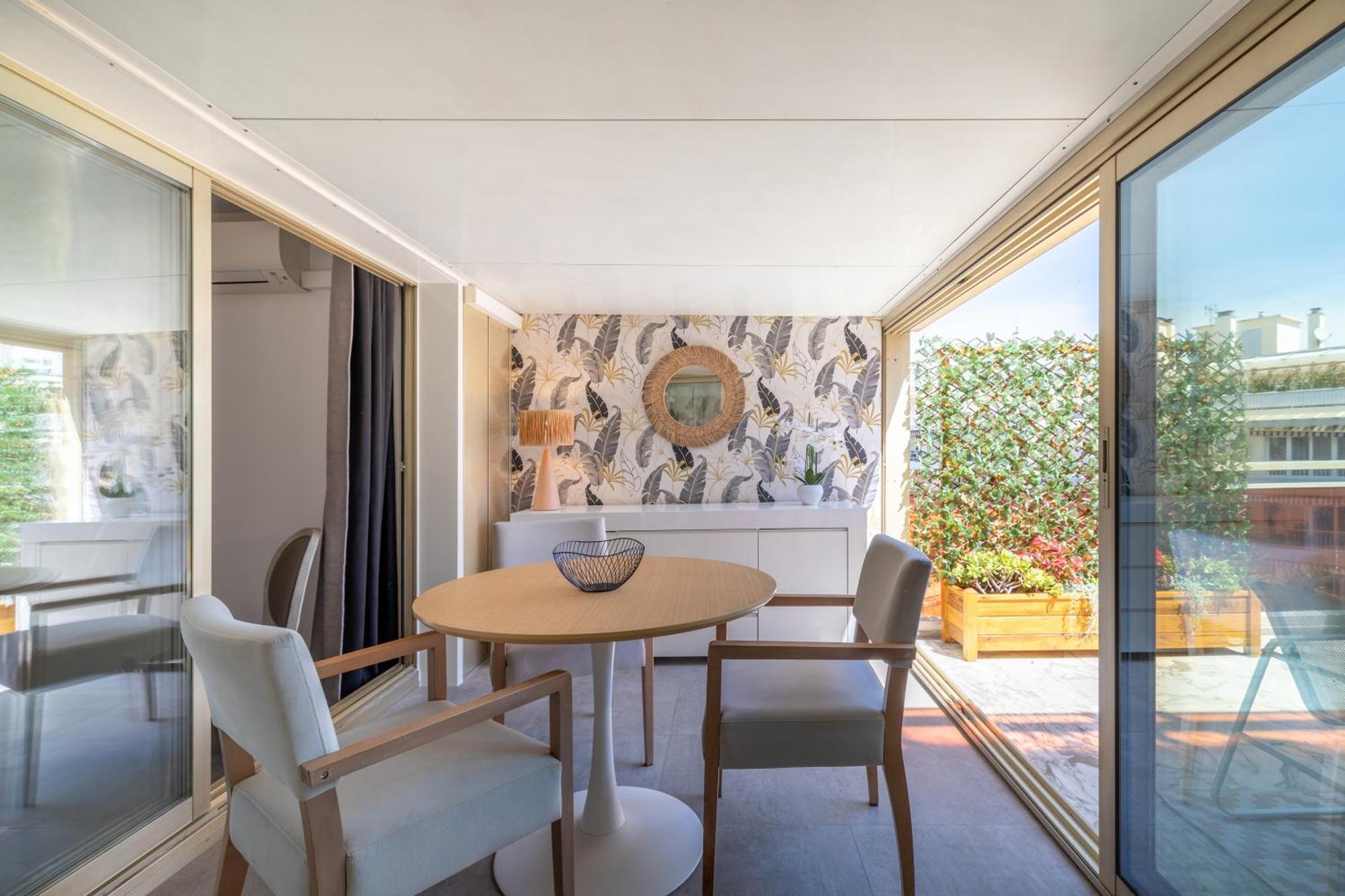 Le Seli, Luxueux 2 Pieces, Centre D'antibes