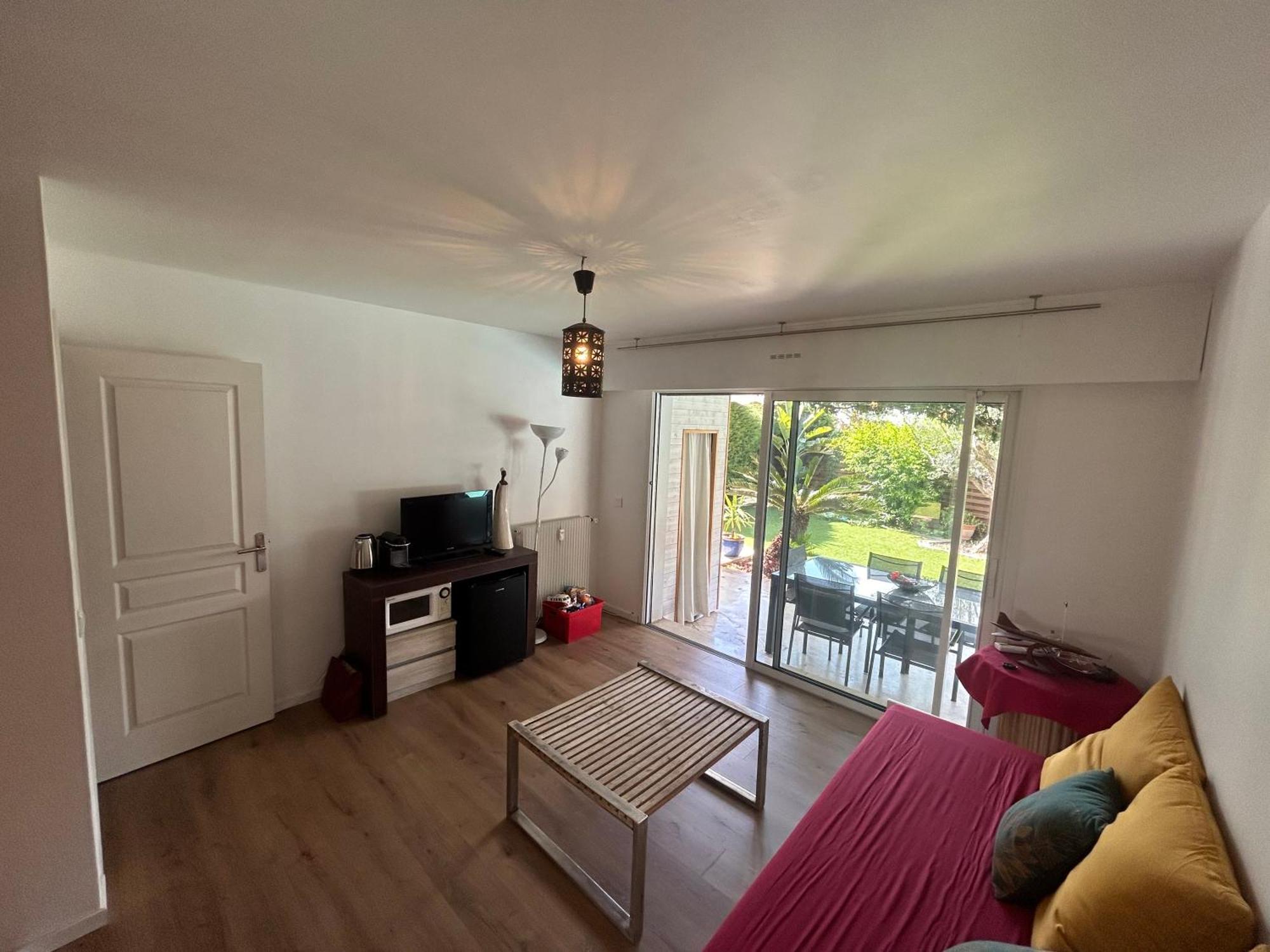 Apartment 2 Pieces A Avec Piscine Antibes