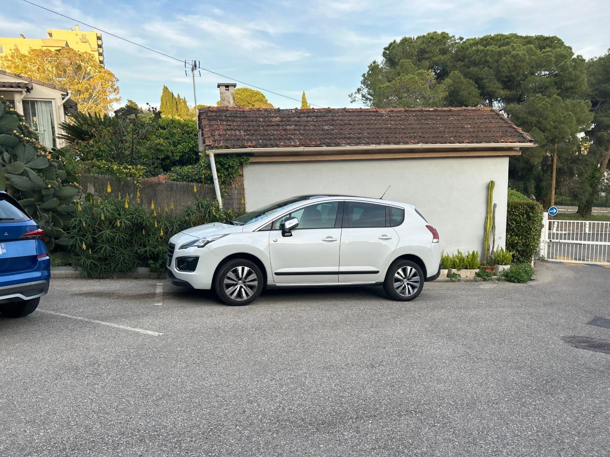 2 Pieces A Avec Piscine * Antibes