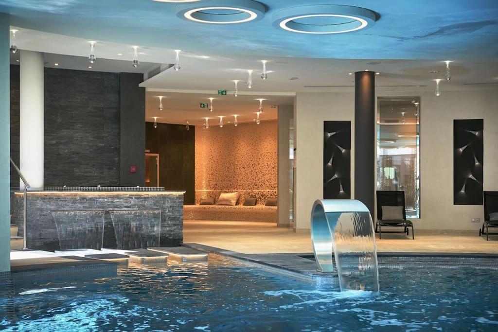 2beds Lux-parc Du Cap