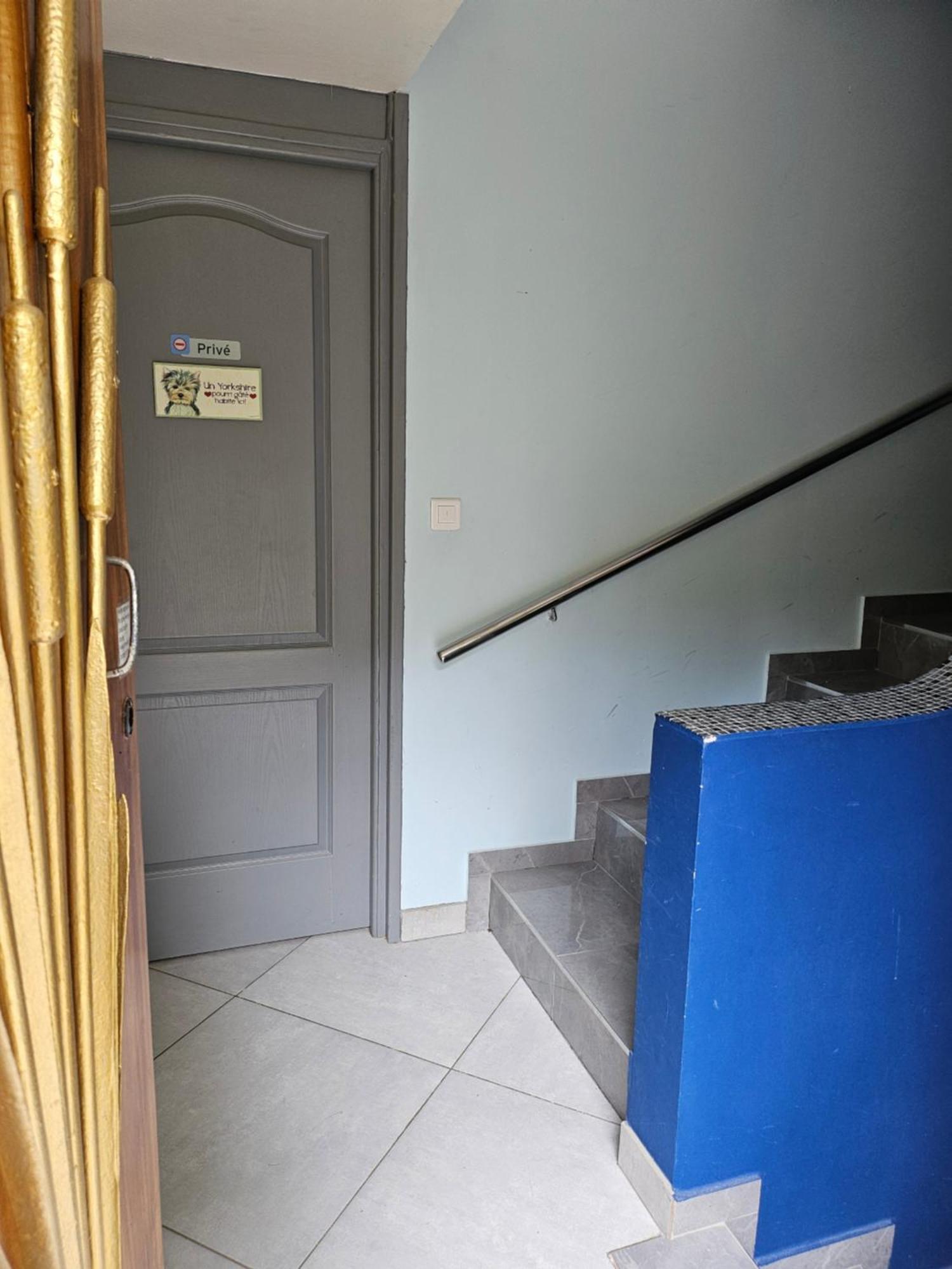 Apartment De Au 1er Etage 45m2 Antibes