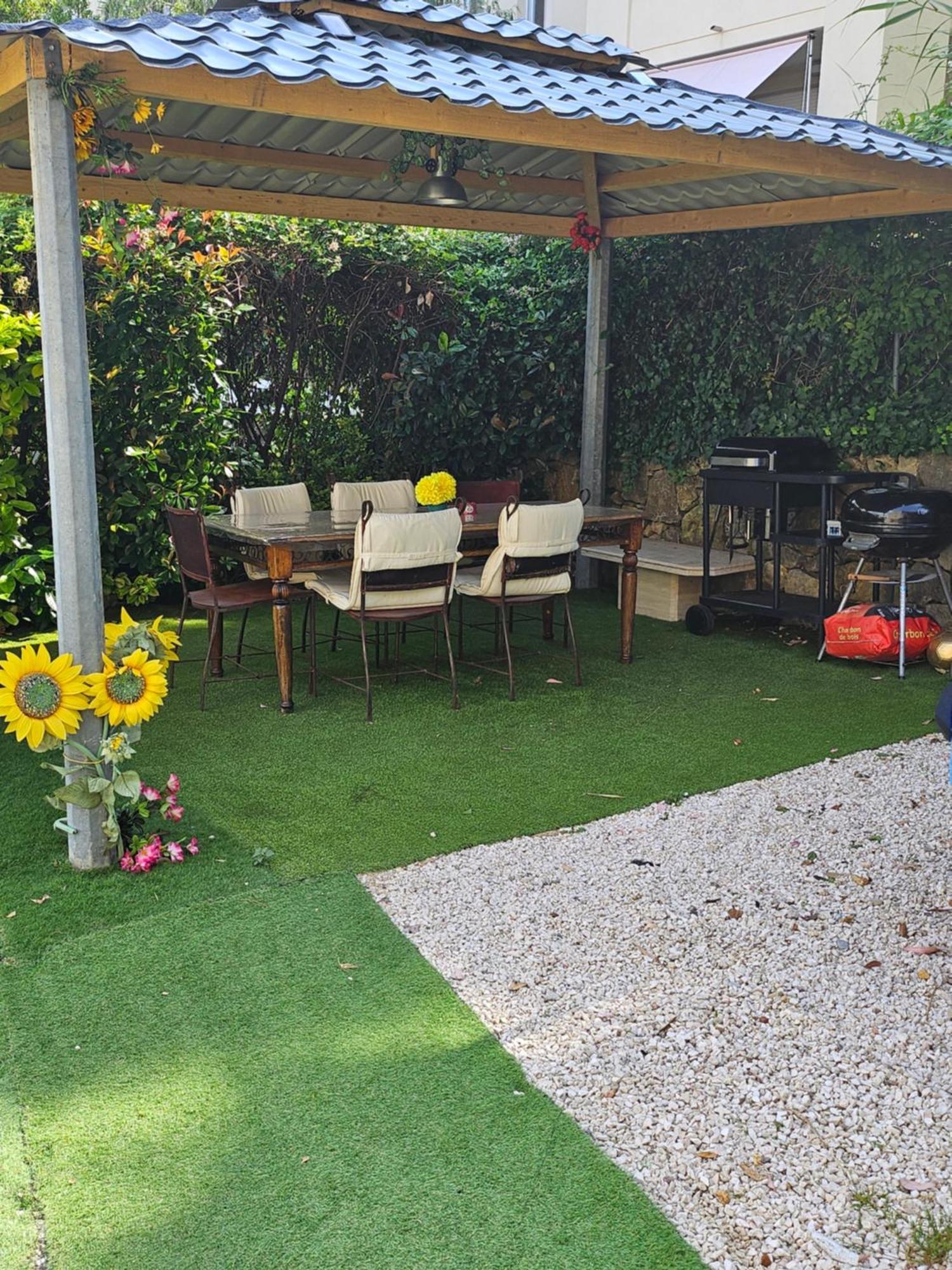 Apartment De Au 1er Etage 45m2 Antibes