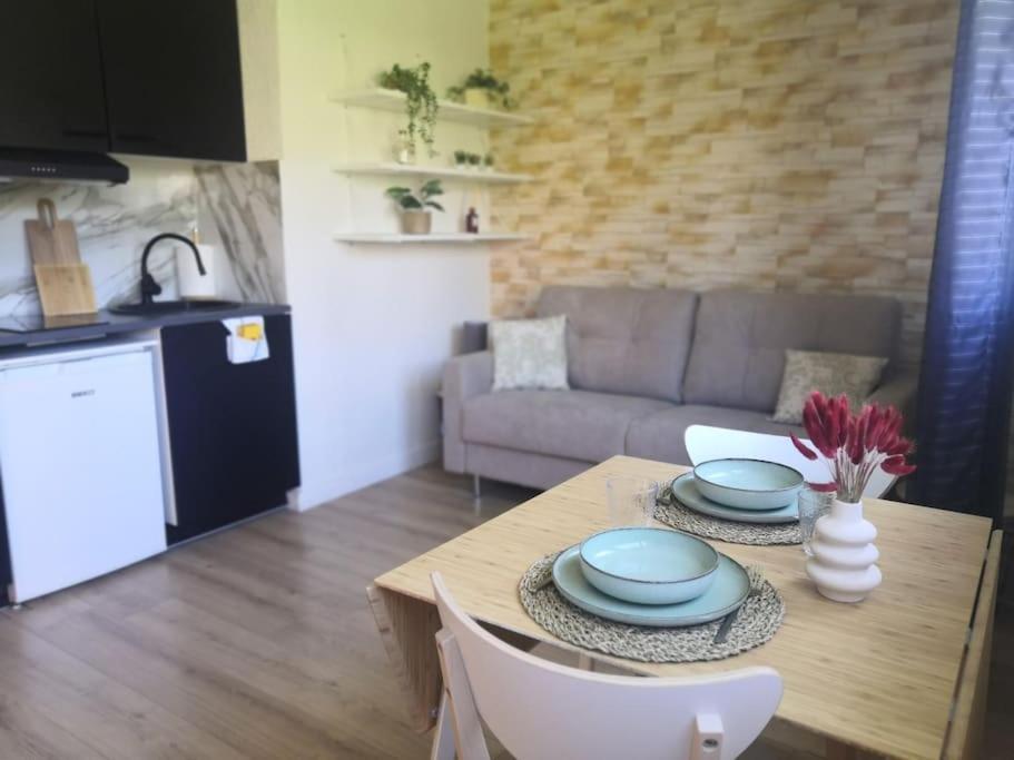 Les Palmiers: Apt 2 Prs, Piscine, Parking *