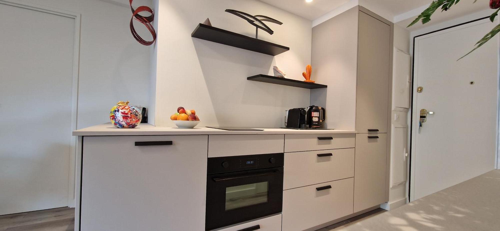 Apartment Juan 4 Prs, Clim, 300m Plage, Piscine, Parking