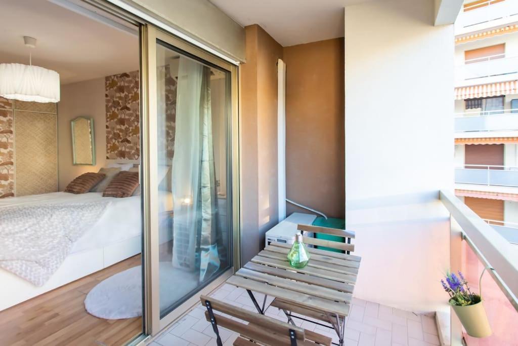 A10 - 1 Bdr Heart Of Juan Les Pins 5 Min Sea - Ac & Balconies Antibes