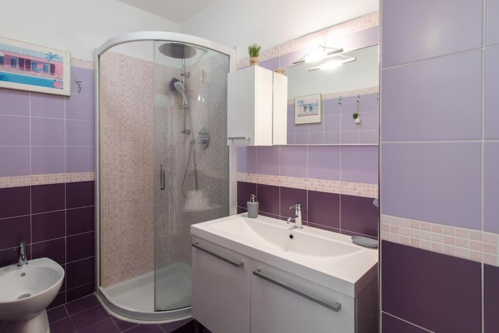 A10 - 1 Bdr Heart Of Juan Les Pins 5 Min Sea - Ac & Balconies *